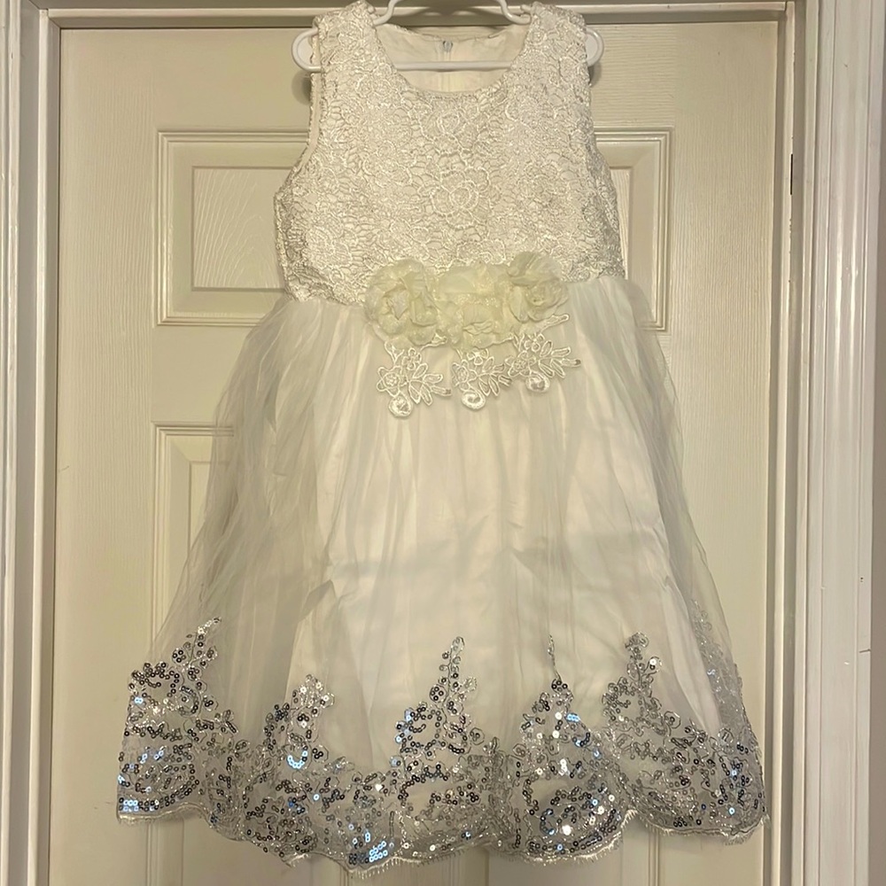 New! Never worn flower girl dress white sequin size 10/12